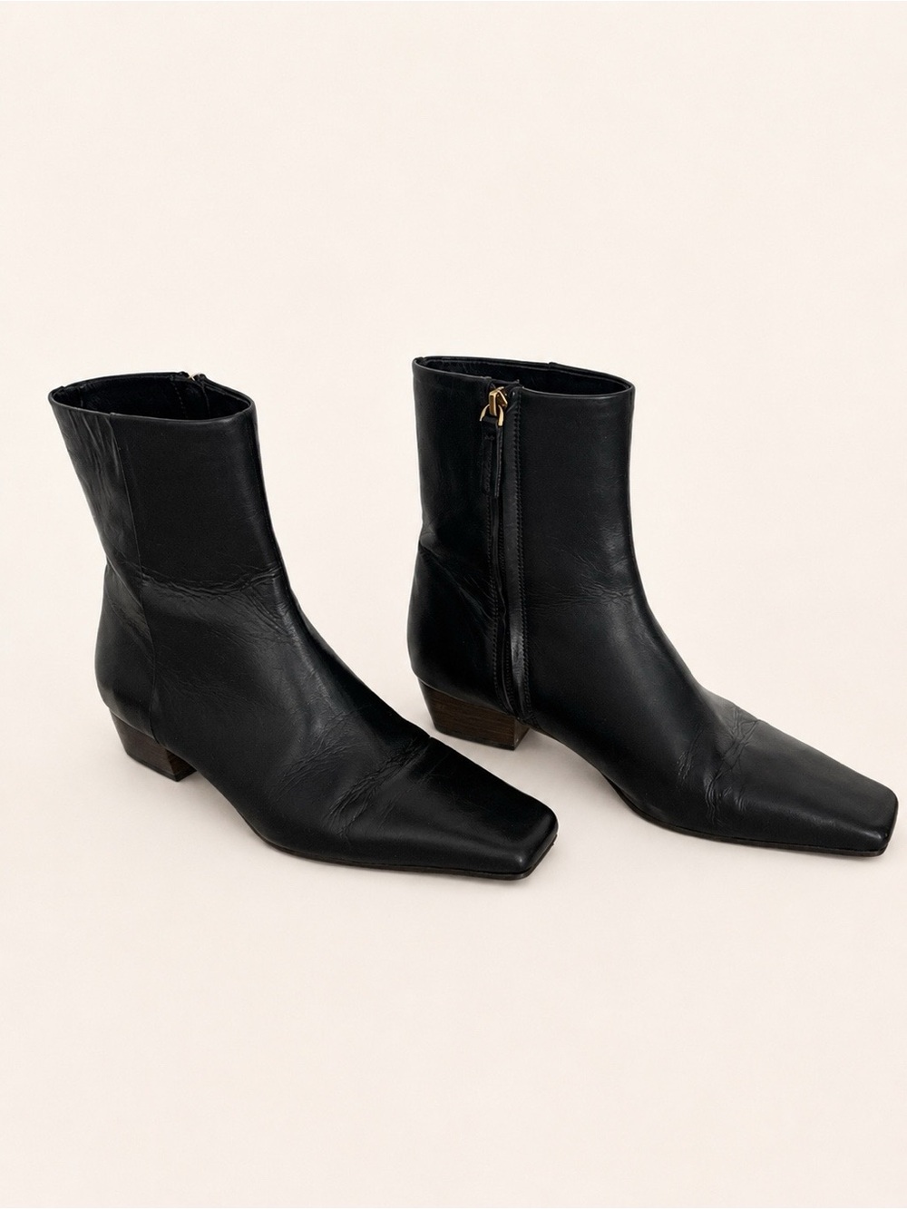 Massimo Dutti Women's Black Leather Square Toe Ankle Boots